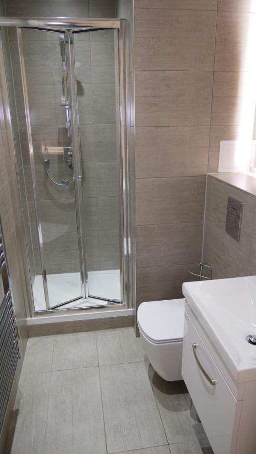 Stylish 2 Bedrooms, 2 Bathrooms With Workspace In Milton Keynes Eksteriør billede